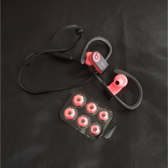 Powerbeats Wireless Eartips - Picture 5 of 5